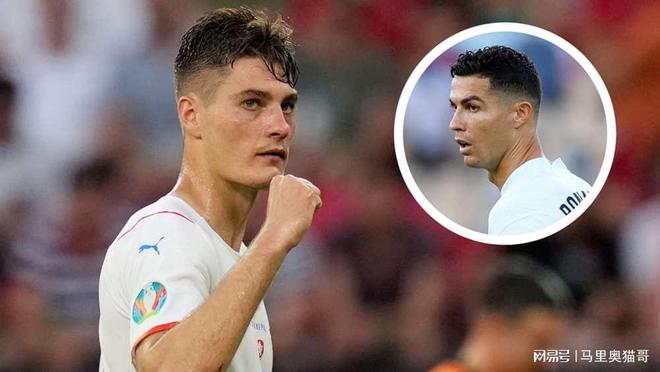 捧杯照庆祝 捧杯照庆祝