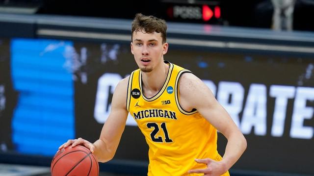 任左边锋 任左边锋